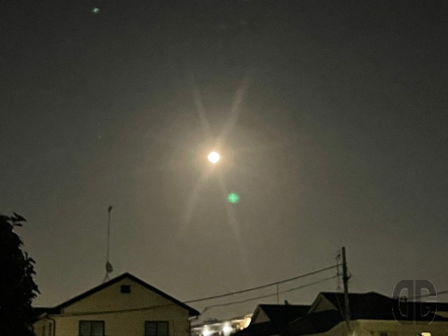 月が明るい